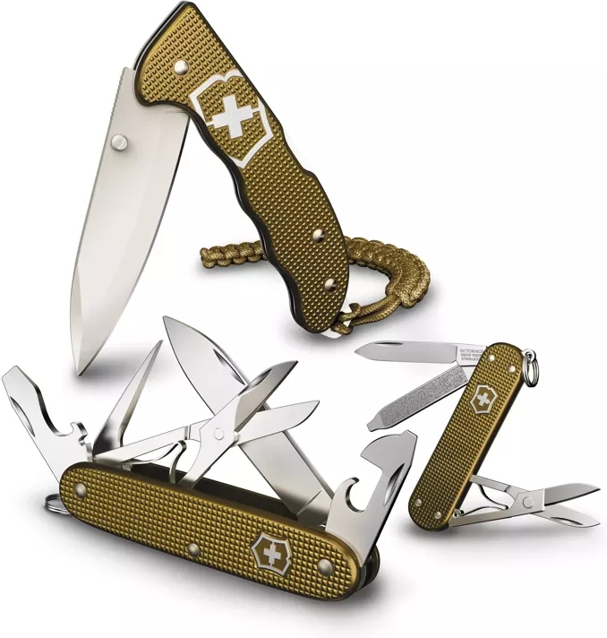 VICTORINOX Zatvárací nôž PIONEER X ALOX LE 2024 - terra-brown (0.8231.L24)