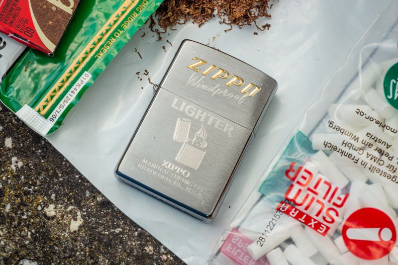 ZIPPO Zapaľovač WINDPROOF (21508)